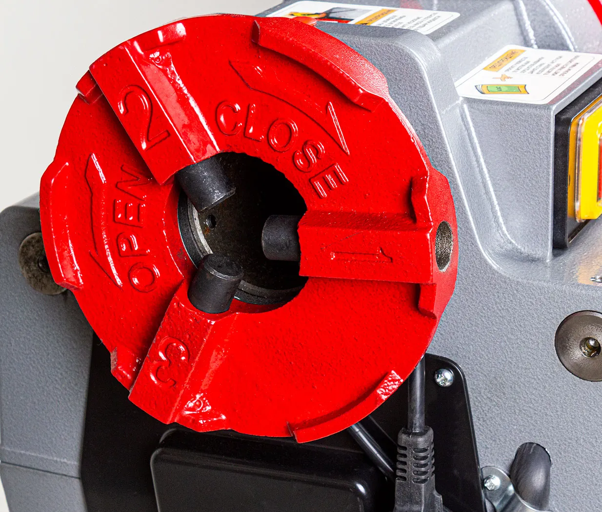 Станок резьбонарезной электрический Esson ElectricCUT-50HW3 для нарезки резьбы