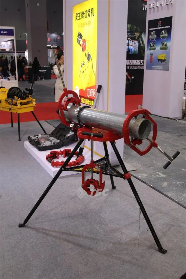 Труборез с хомутной защелкой H4S (2"-4") Hongli