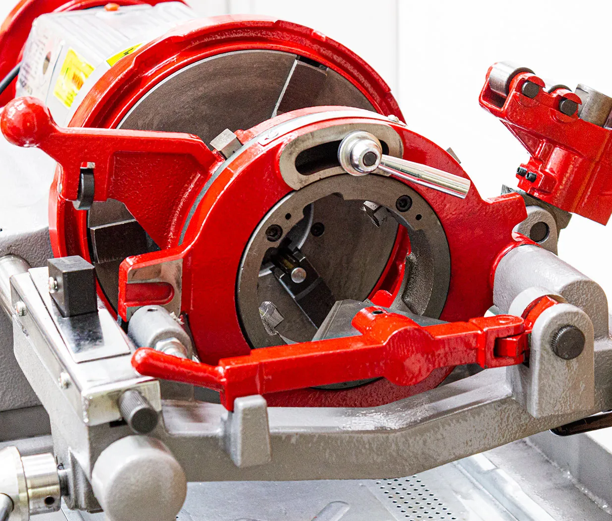 Станок резьбонарезной электрический Esson ElectricCUT-80R3 для нарезки резьбы