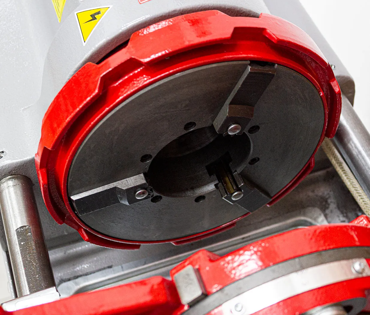 Станок резьбонарезной электрический Esson ElectricCUT-80R3 для нарезки резьбы