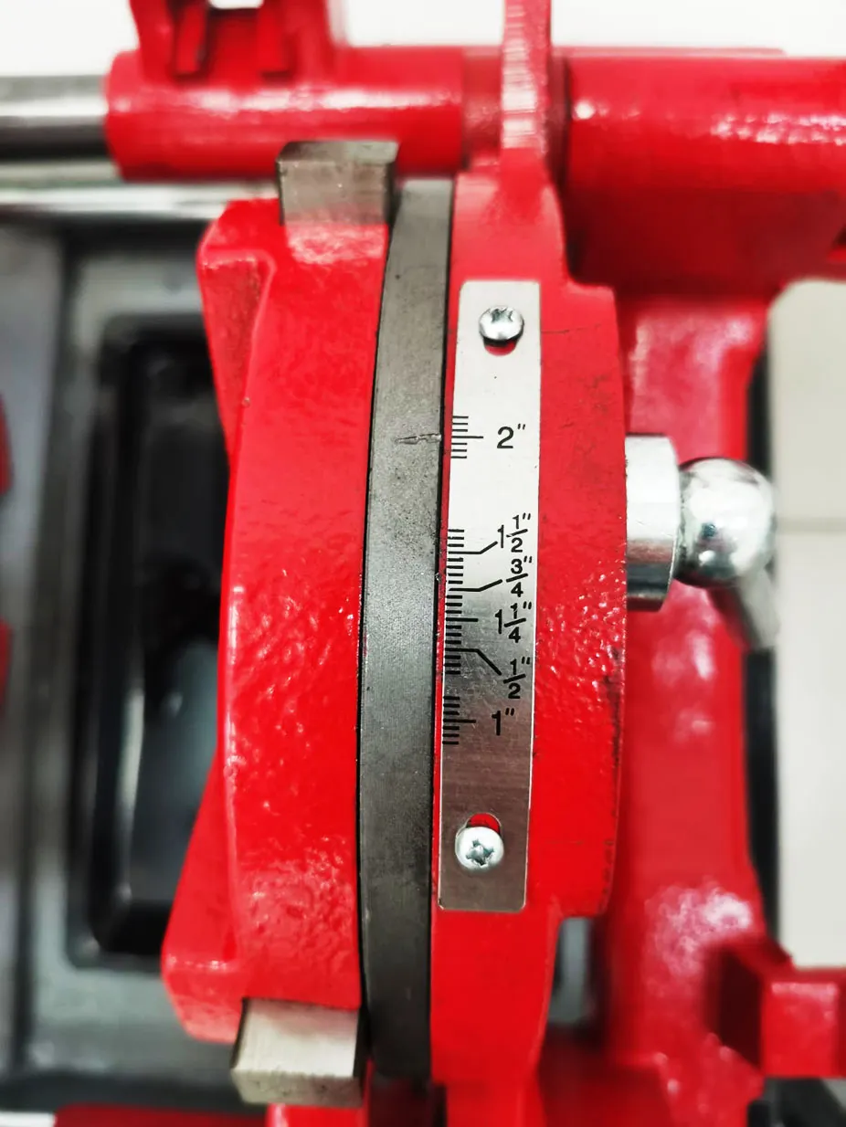 Станок резьбонарезной электрический Esson ElectricCUT-100HW1 для нарезки резьбы