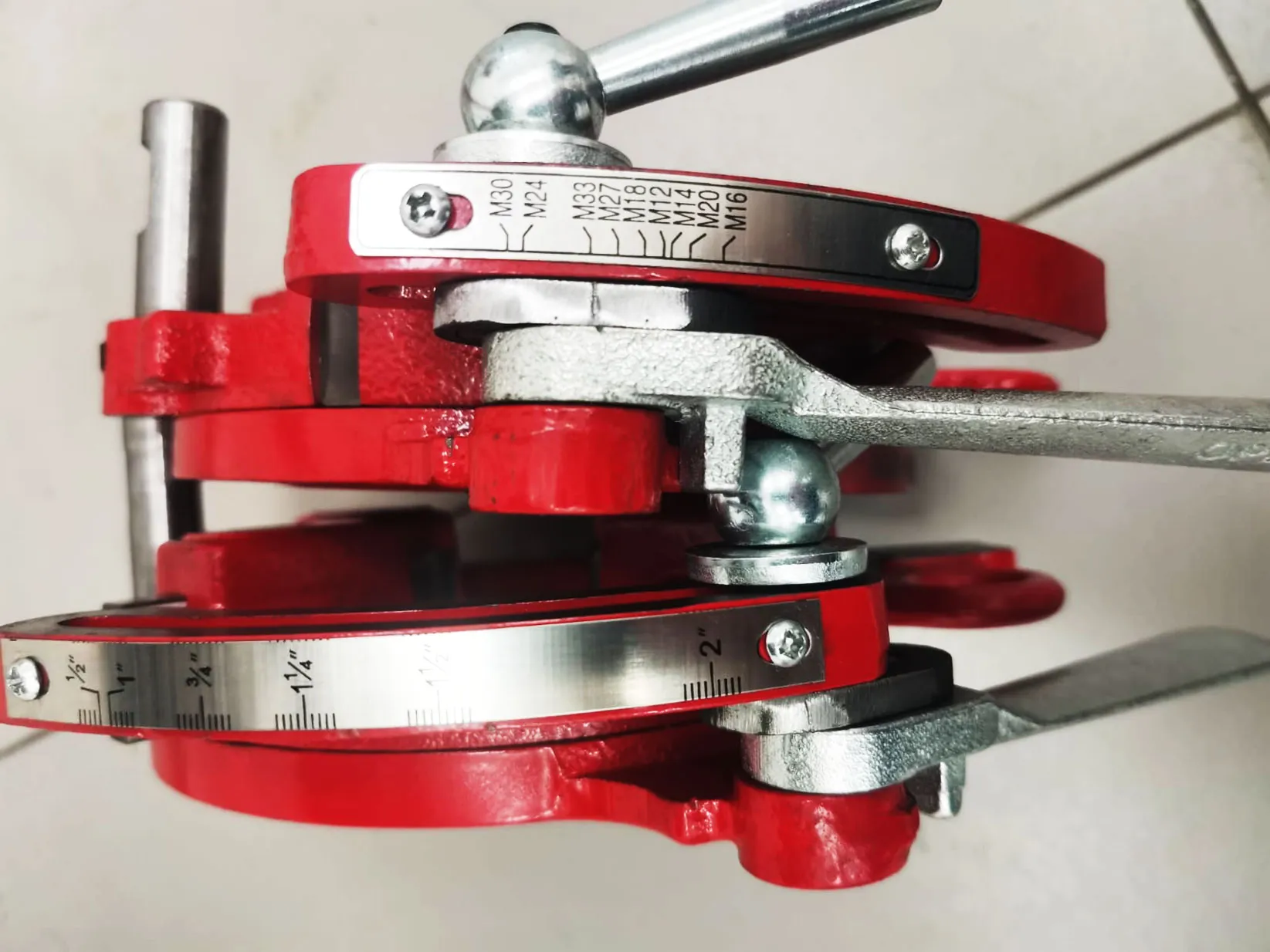 Станок резьбонарезной электрический Esson ElectricCUT-50HW3 для нарезки резьбы